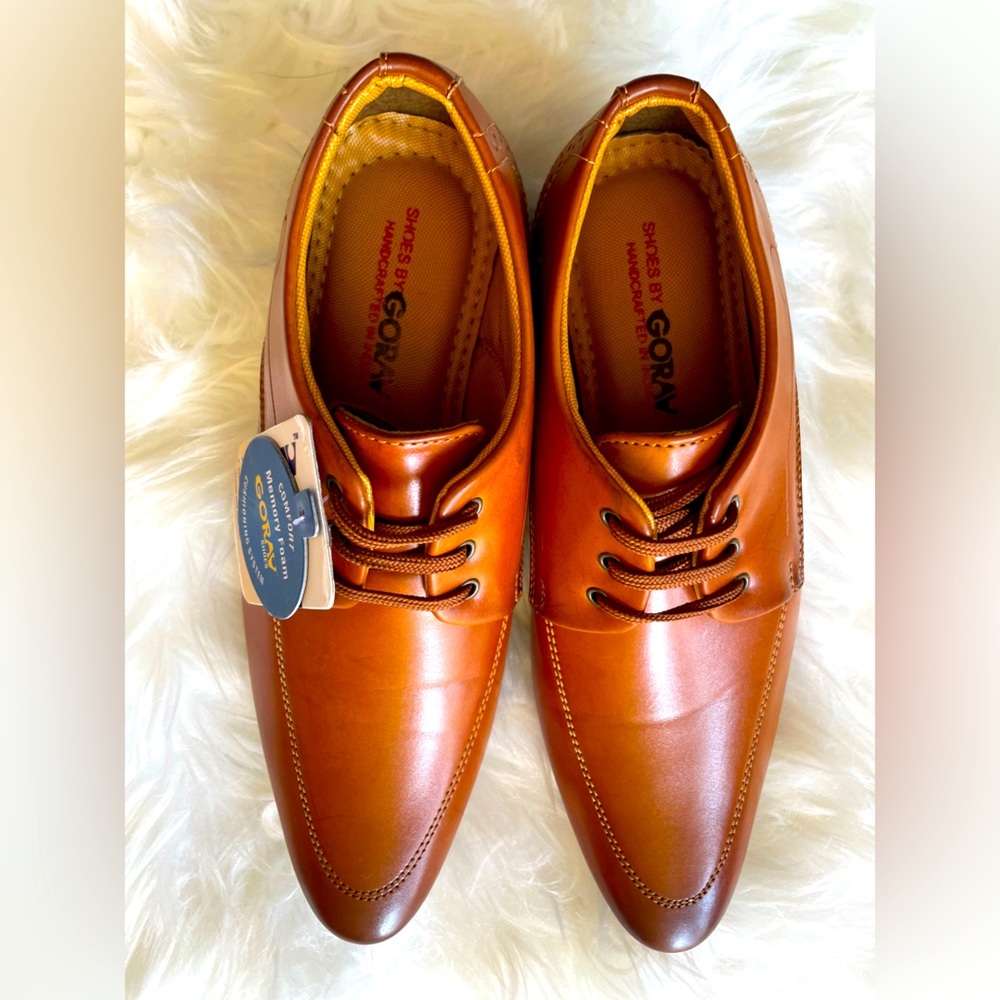 GORAV SHOES Size 4 NWT Made in India